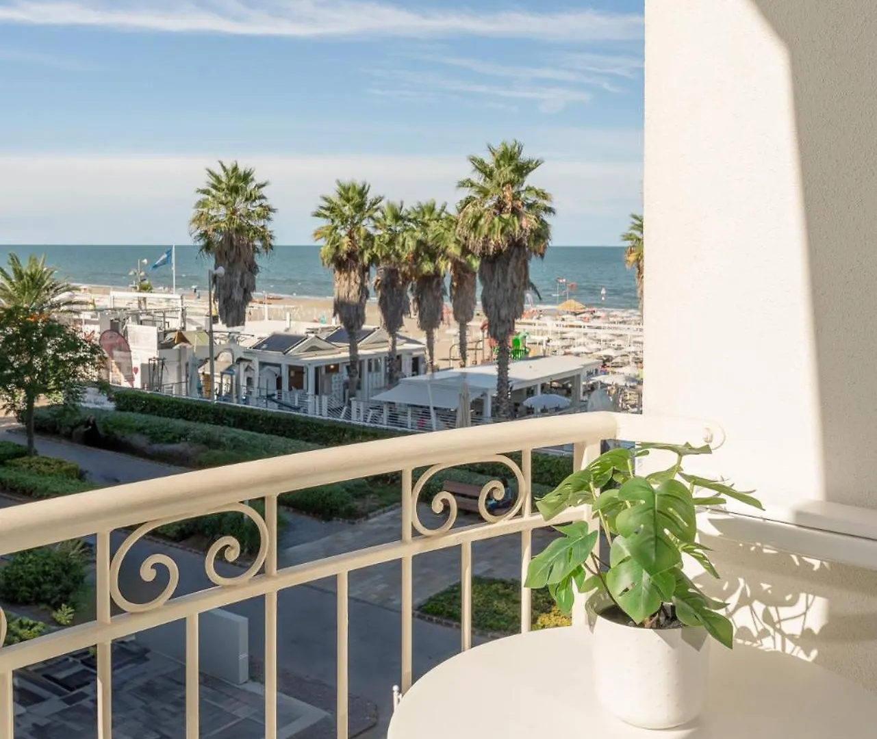 Hotel Ca' Bianca Riccione